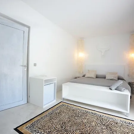 Villa Balinese Near The Outdoor Jacuzzi Cala Llonga (Ibiza)